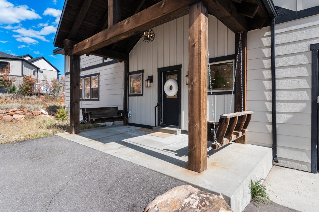 Welcoming front porch and entrance of Patagonia Lodge